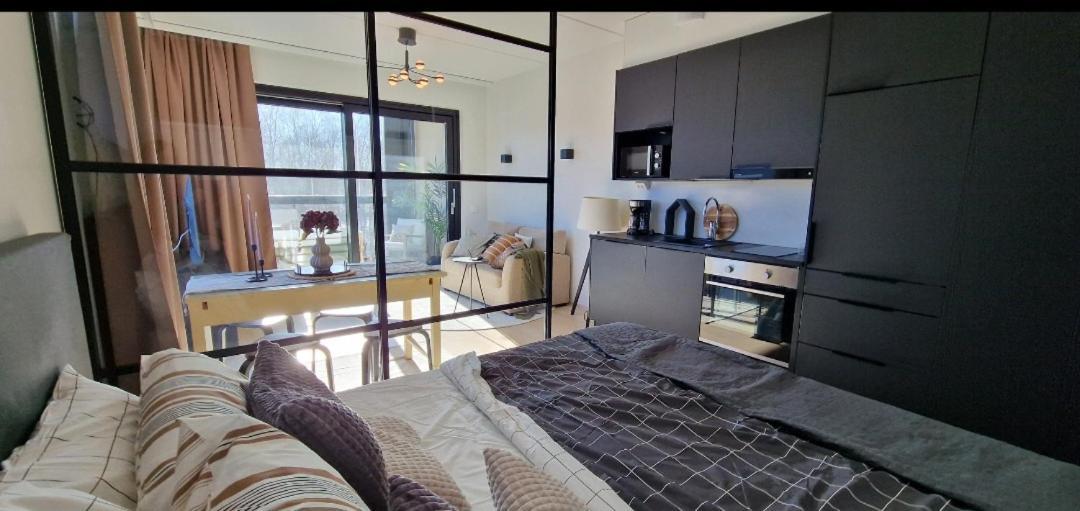 Modern Apartment Near Tampereen Messukeskus, With Own Private And Free Parking Экстерьер фото